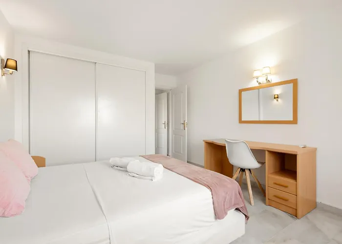 U-nique Benajarafe Apartmán *