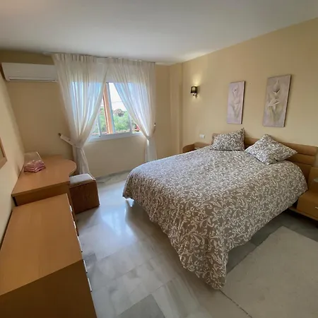 Daire U-nique Benajarafe Marbella